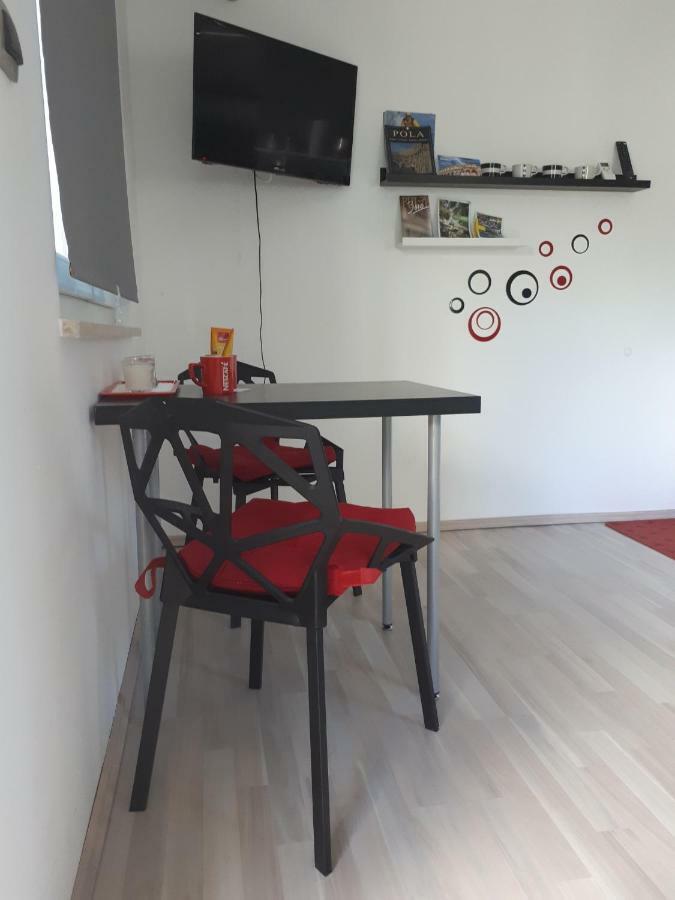 Studio Apartman Splash Pjescana Uvala Exteriér fotografie